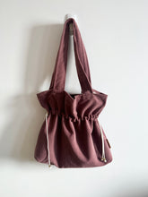 Load image into Gallery viewer, Oversized Drawstring Sherpa Tote